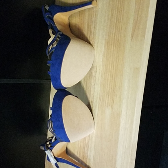 Blue suede Stilettos. - Picture 3 of 5